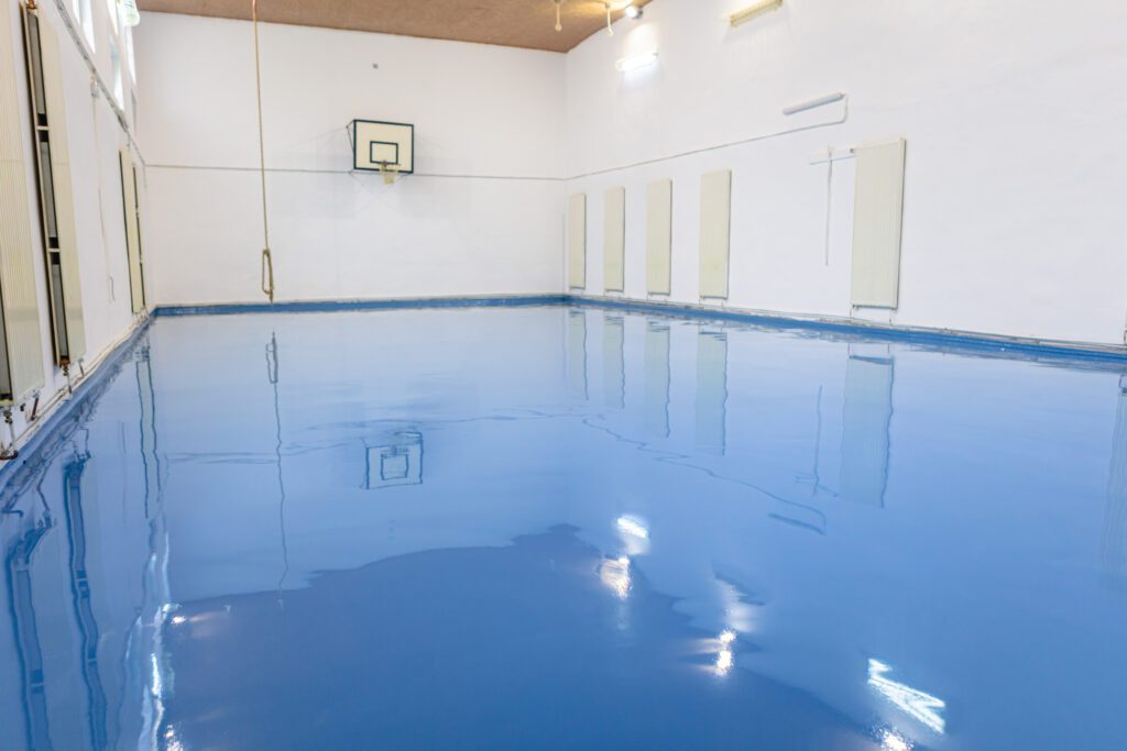 Self Leveling Blue Epoxy Floor in the Gym